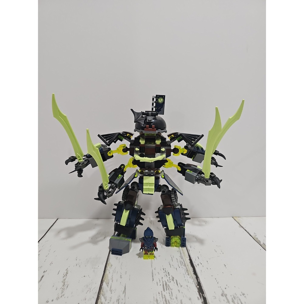 LEGO NINJAGO 70737 Titan Mech Battle With 1 Minifigure (Retired 2015)